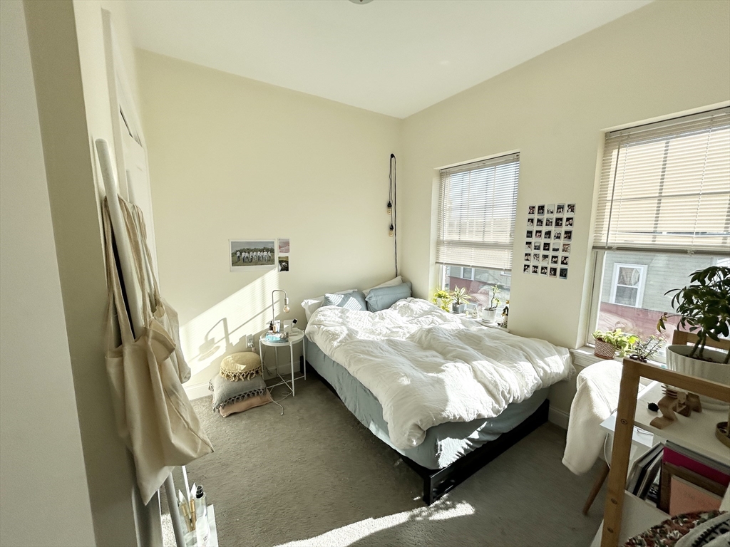 81 Amory St, Jamaica Plain