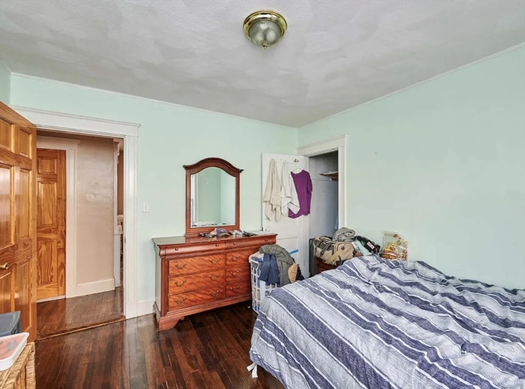 53 Fairfax St, West Somerville
