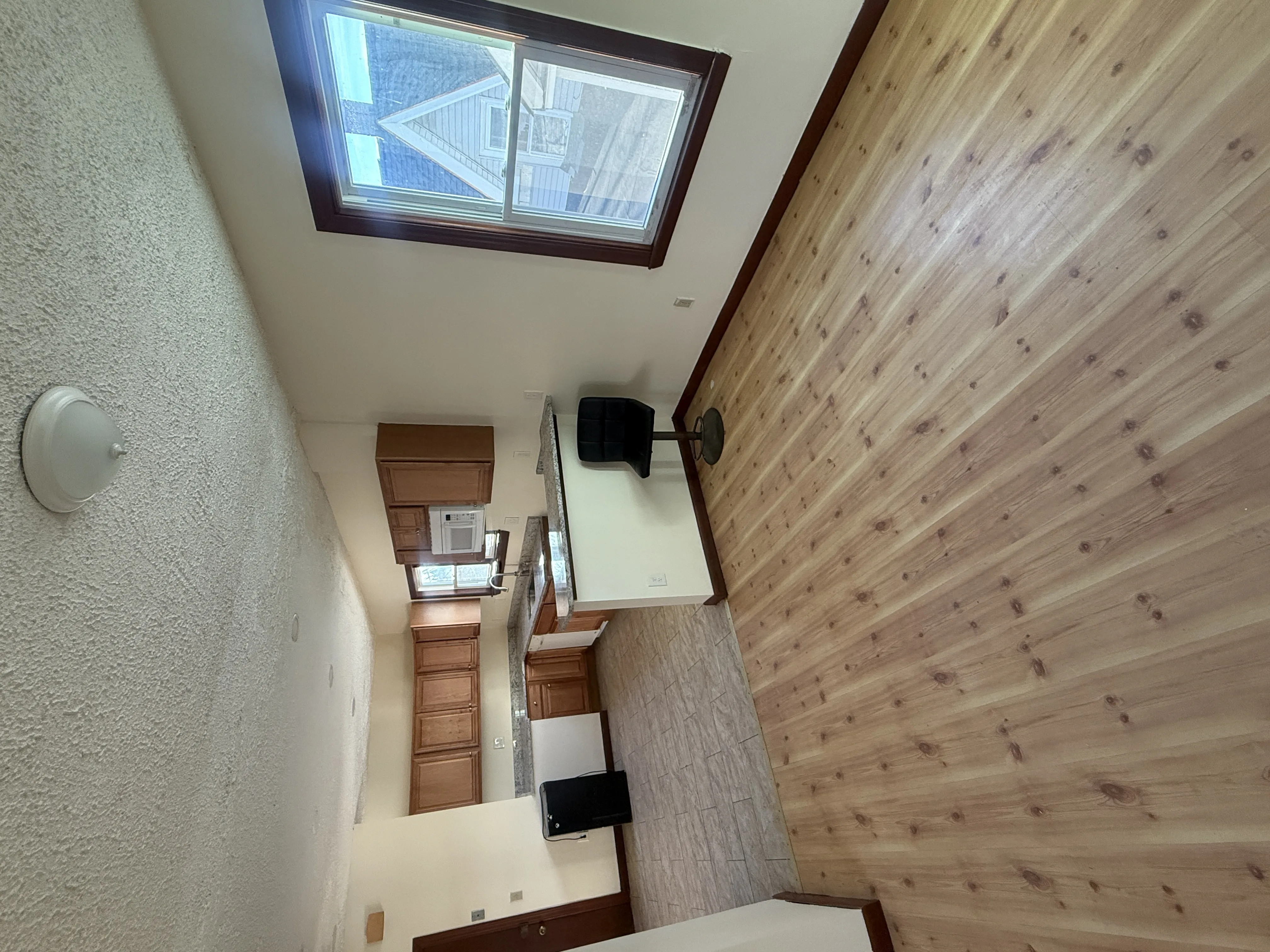 569 Main St, South Medford