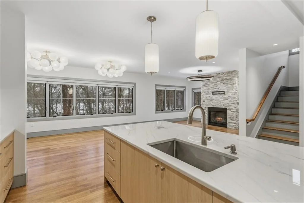 22 Kruger Rd, Hopkinton