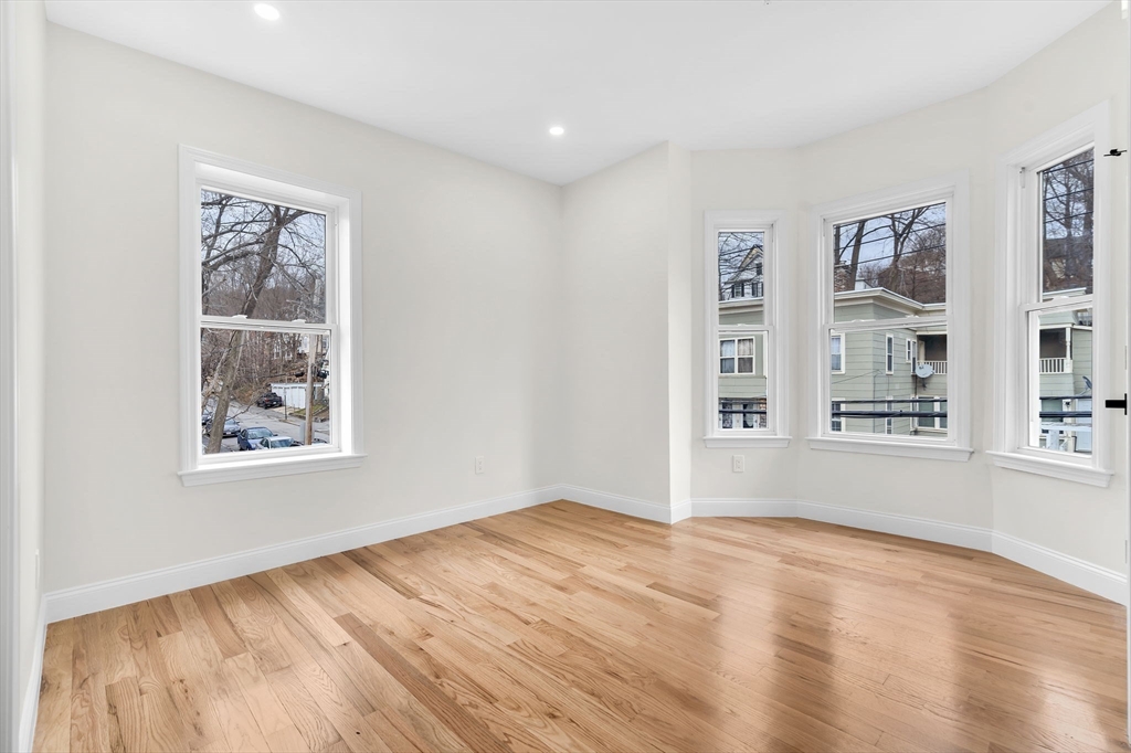 23 Pleasant St, Fitchburg