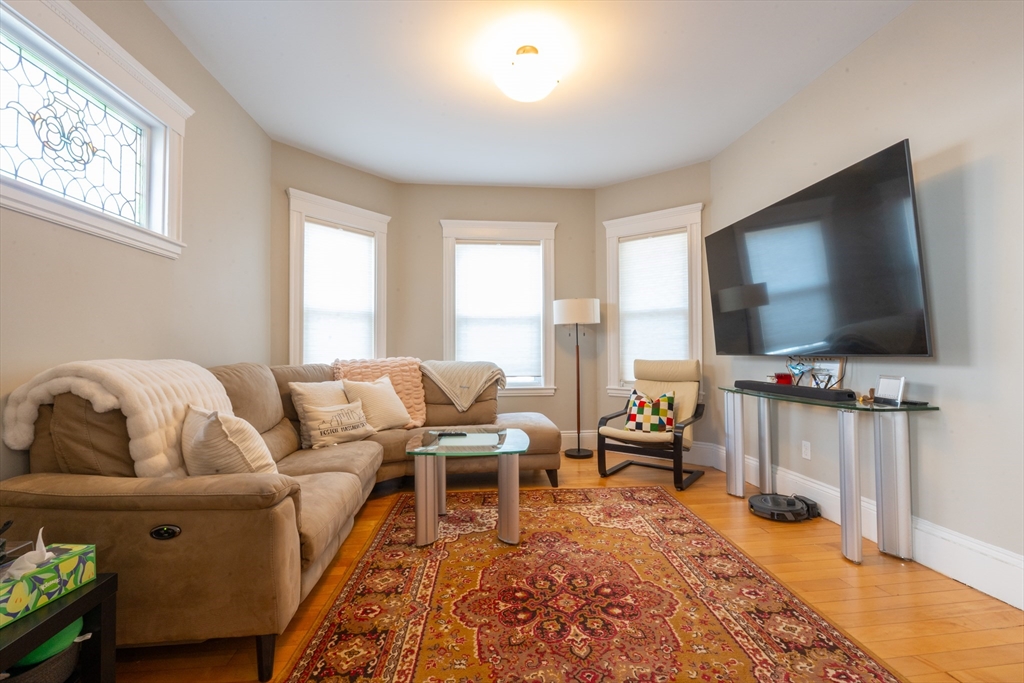 49 Montvale, Roslindale