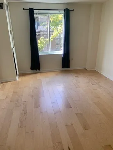 950 Massachusetts Ave, Central Square