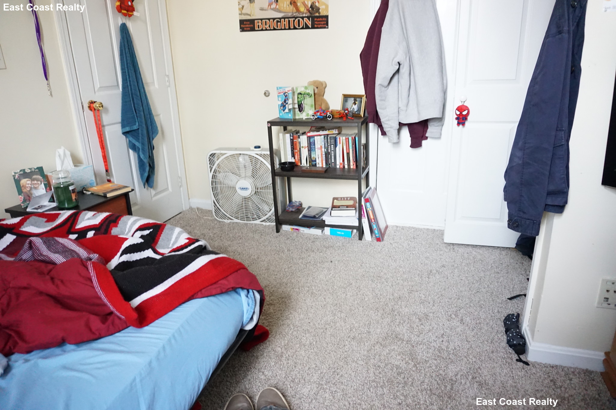 12 Lorraine Ter, Allston