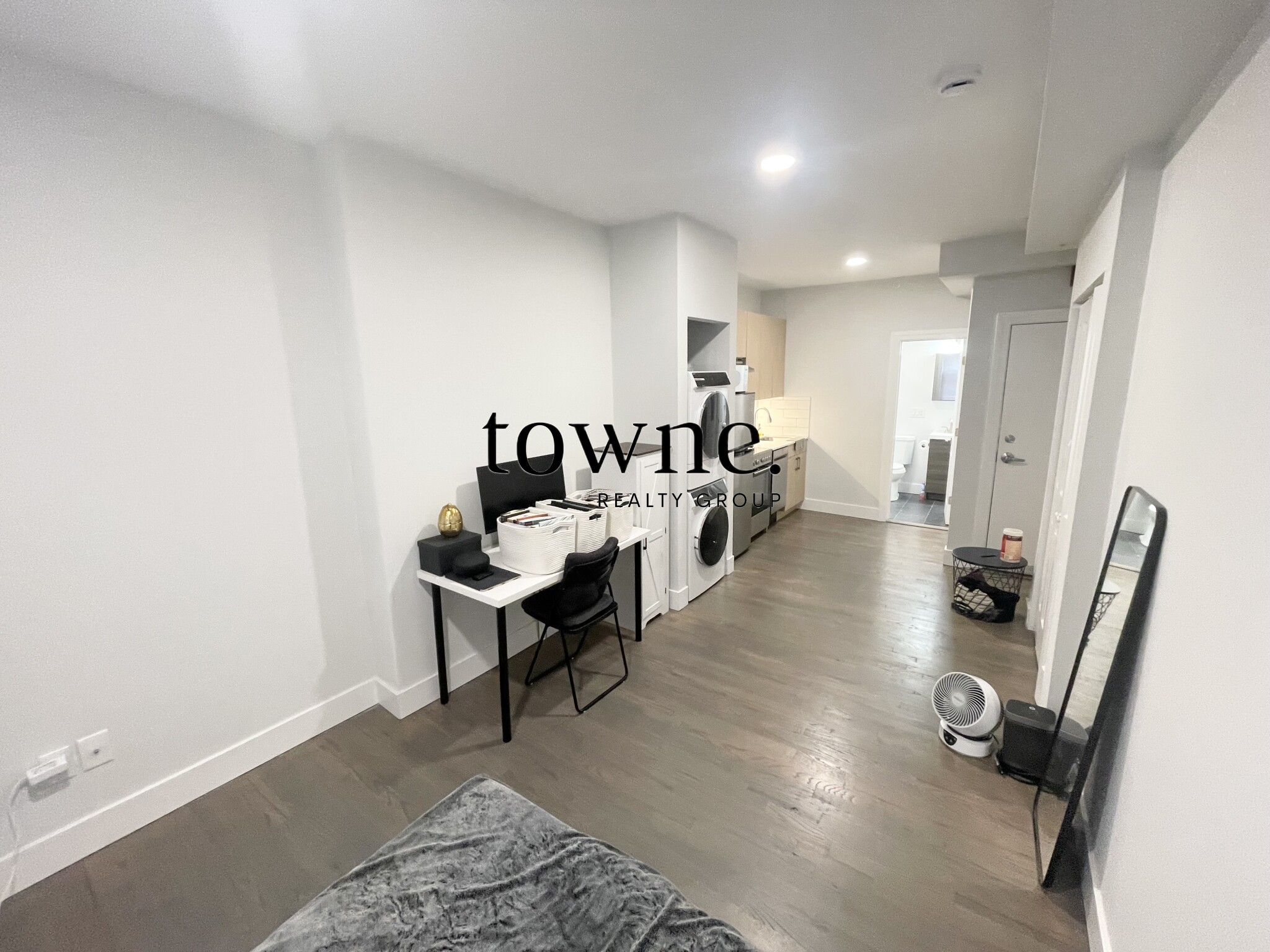 270 Newbury St, Back Bay