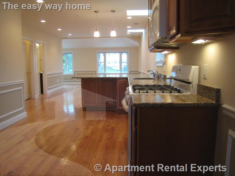 614 Main St, Magoun Square