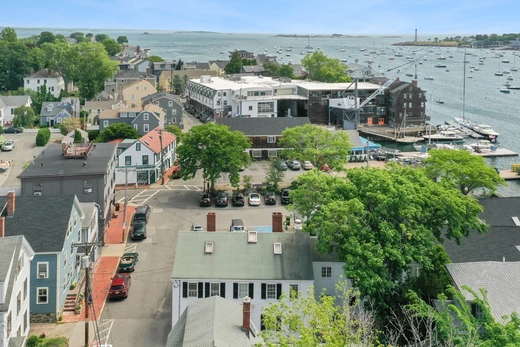 61 Front St, Old Town