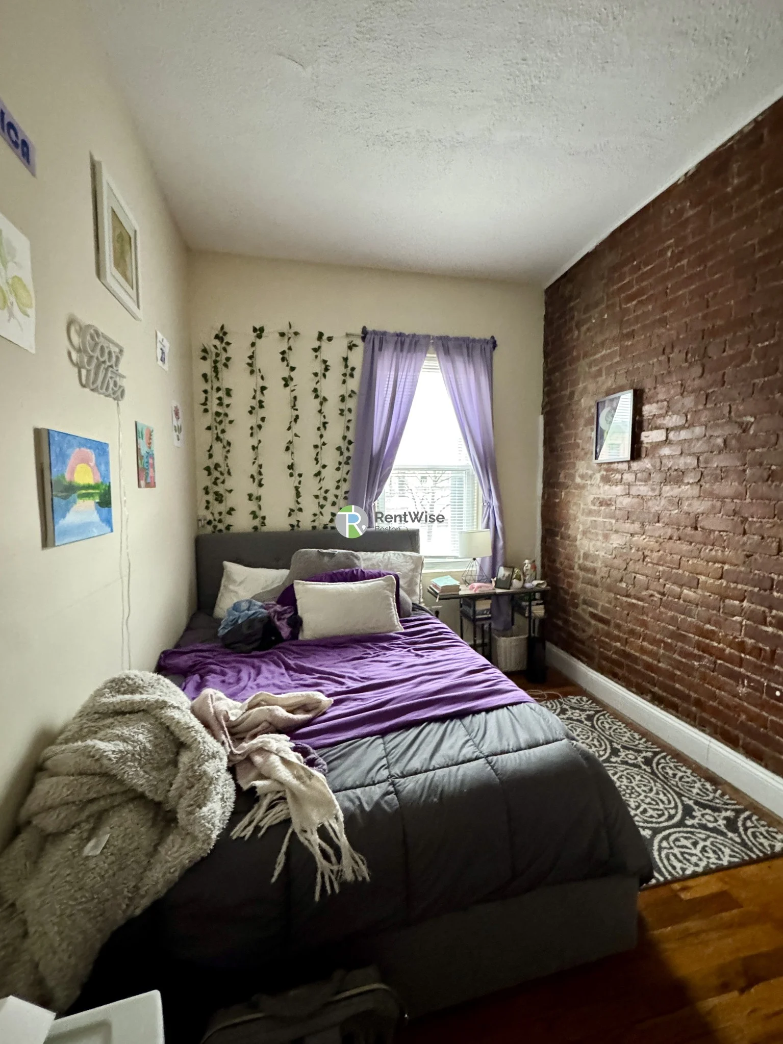 886 Huntington Ave, Mission Hill