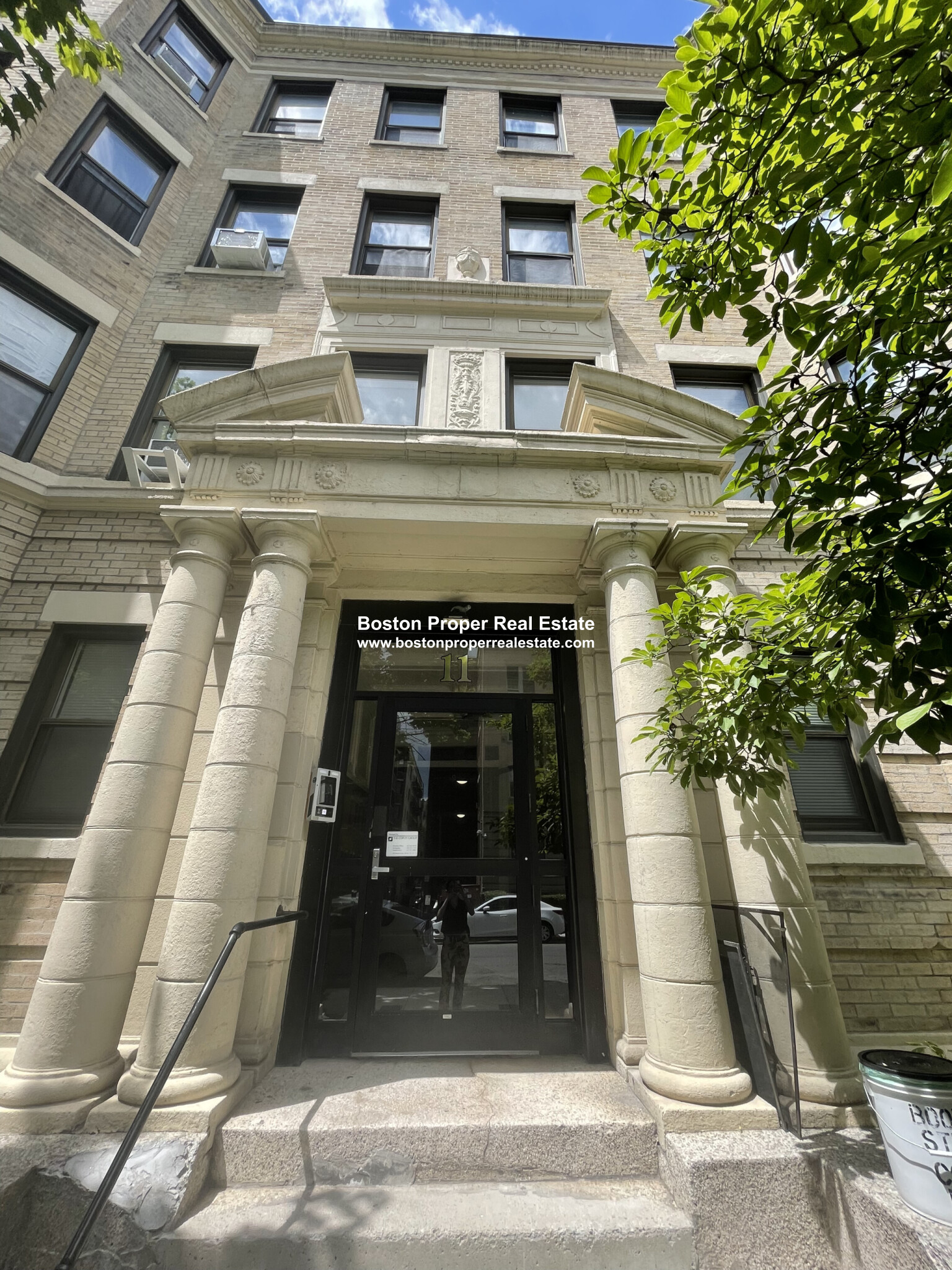 11 Queensberry St, Fenway