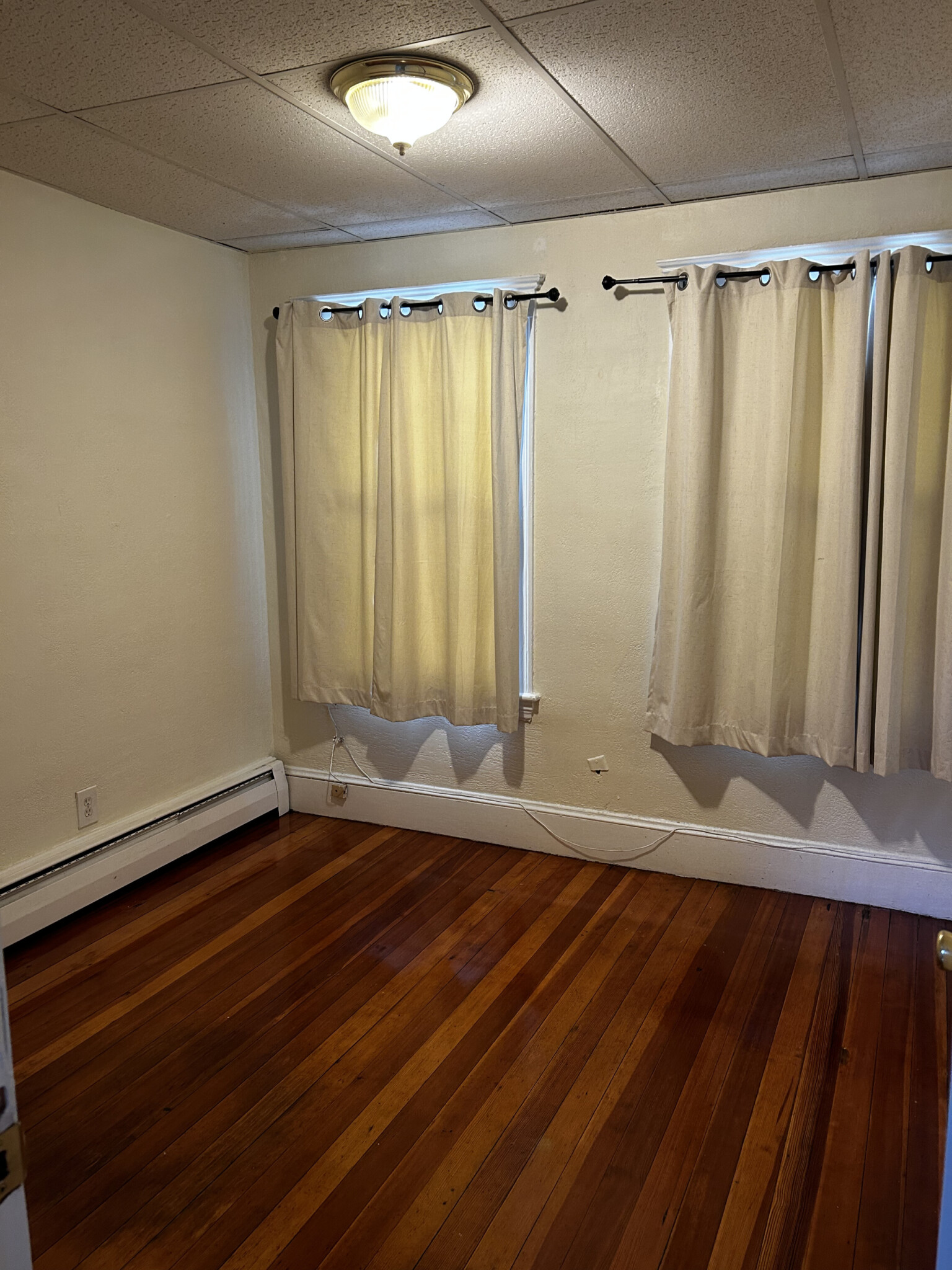 2386 Massachusetts Ave, North Cambridge