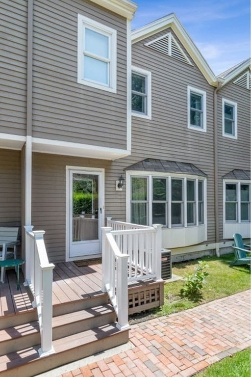 29 Angela Ln, Watertown