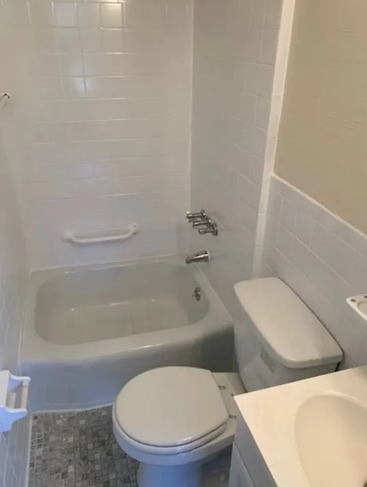 53 South Huntington Ave, Jamaica Plain