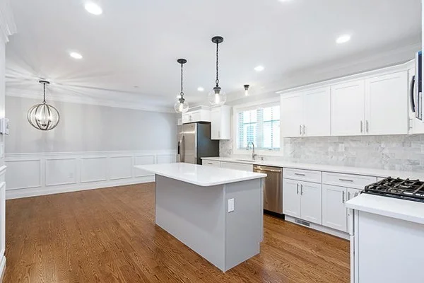20B Hawthorne, Roxbury