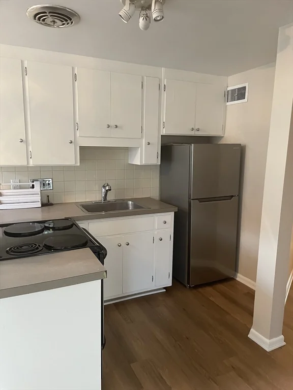 29 Center St, Watertown