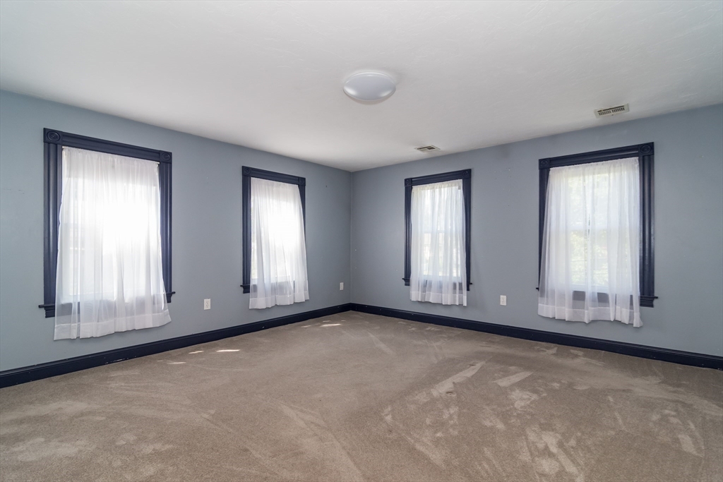 41 W Central, Natick