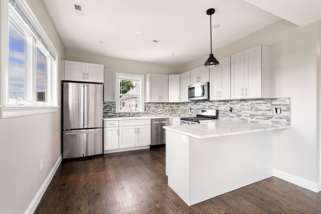 89 Summit Ave, Winthrop