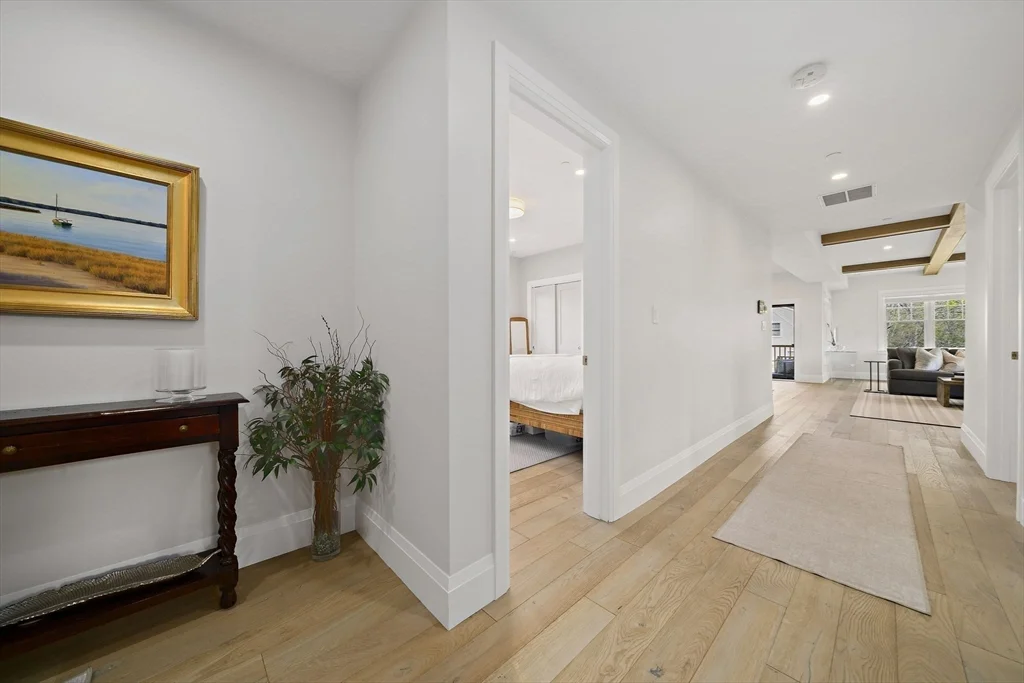 144 Linden St, Wellesley