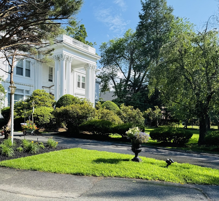 600 Washington St, Wellesley