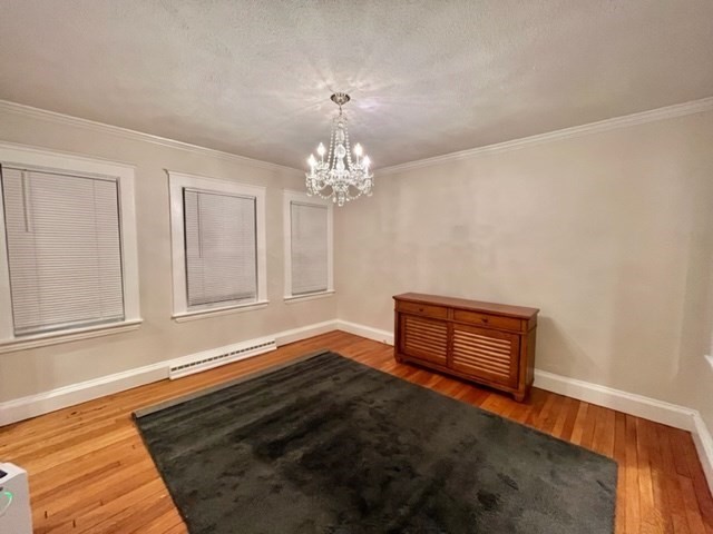 162 E Side Pkwa, Newton