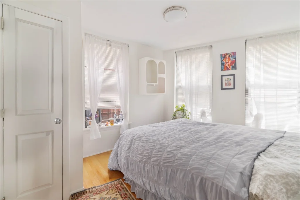5 N Margin St, North End