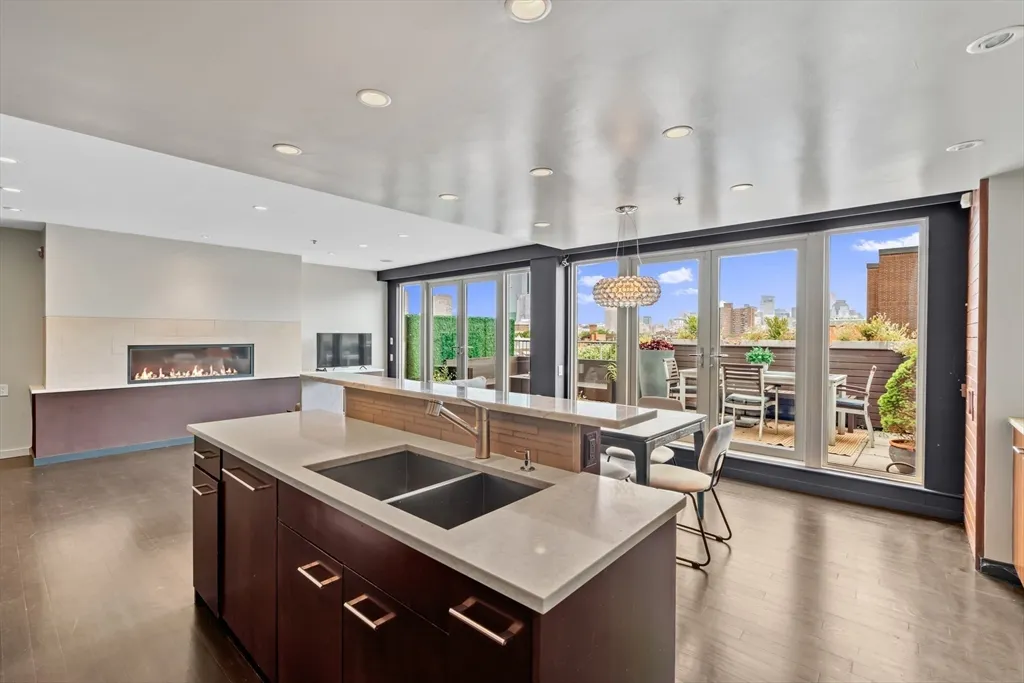 1721 Washington St, South End