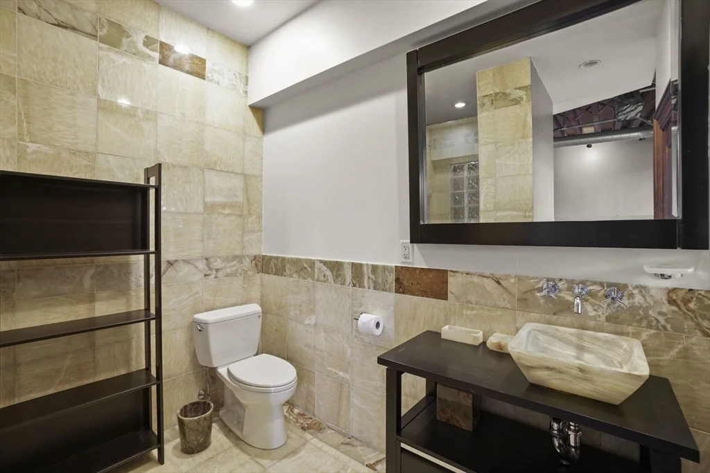 96 South St, Leather District