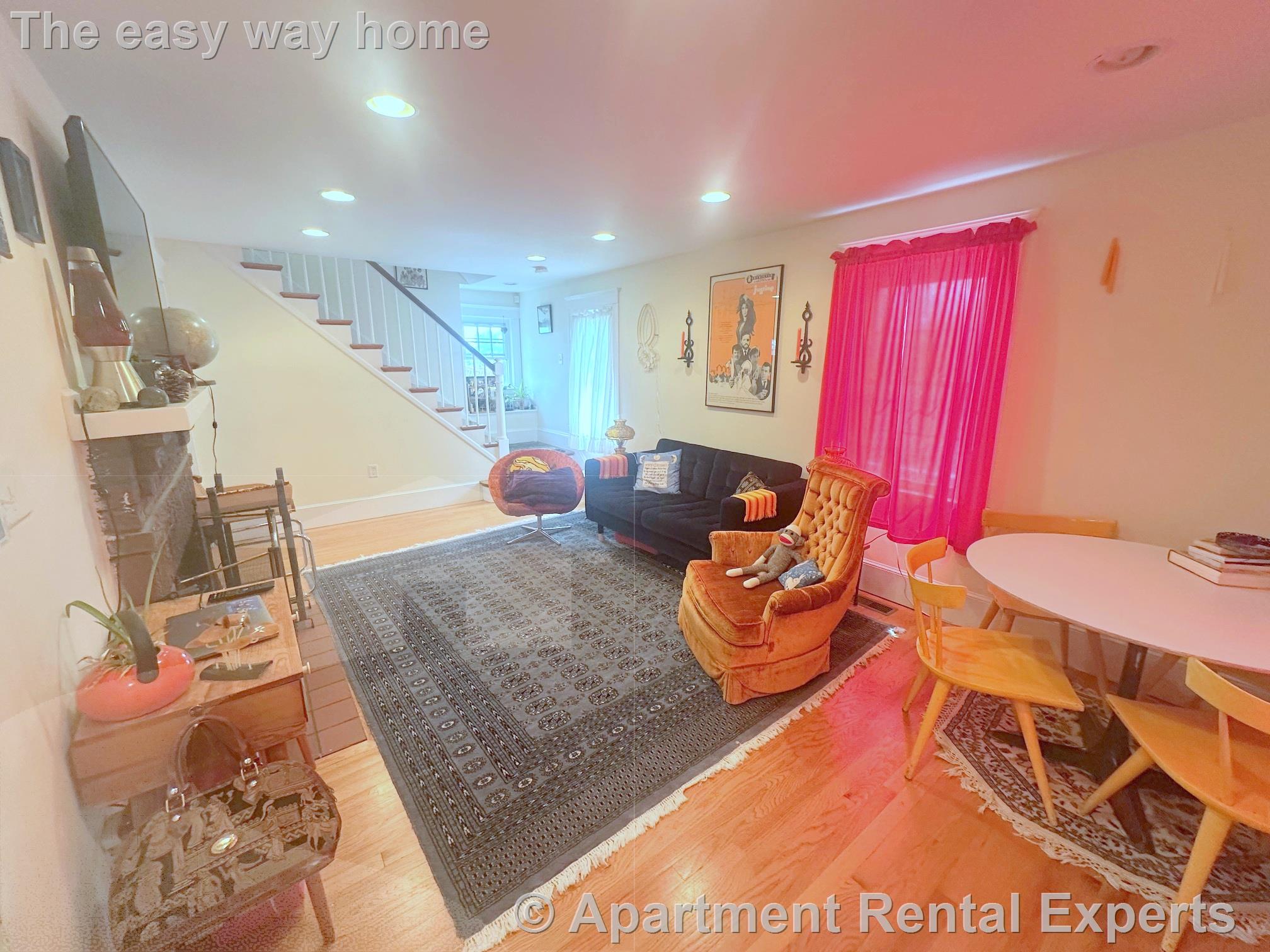 86 Coolidge Rd, Arlington Heights