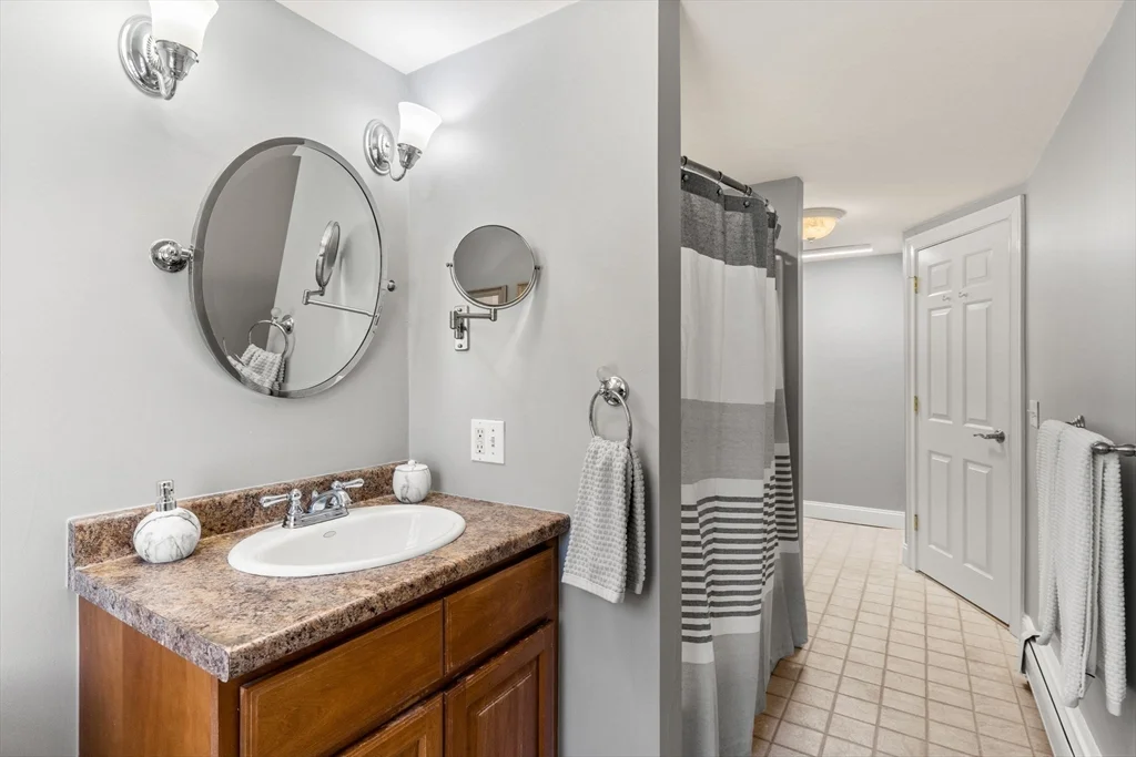 452 Main St, Amesbury