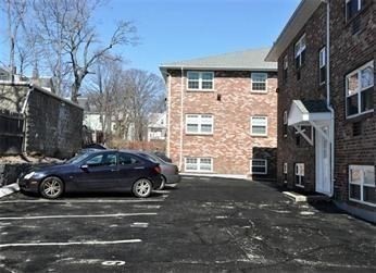 112 Sycamore St, Winter Hill