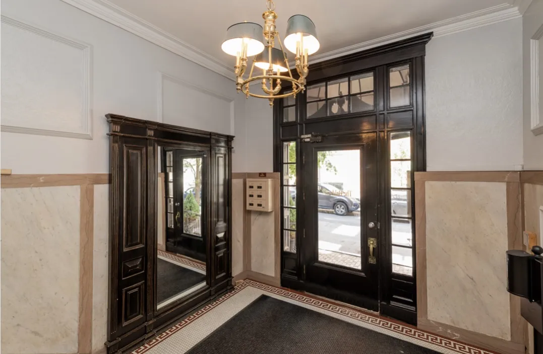 49 Worthington St, Mission Hill