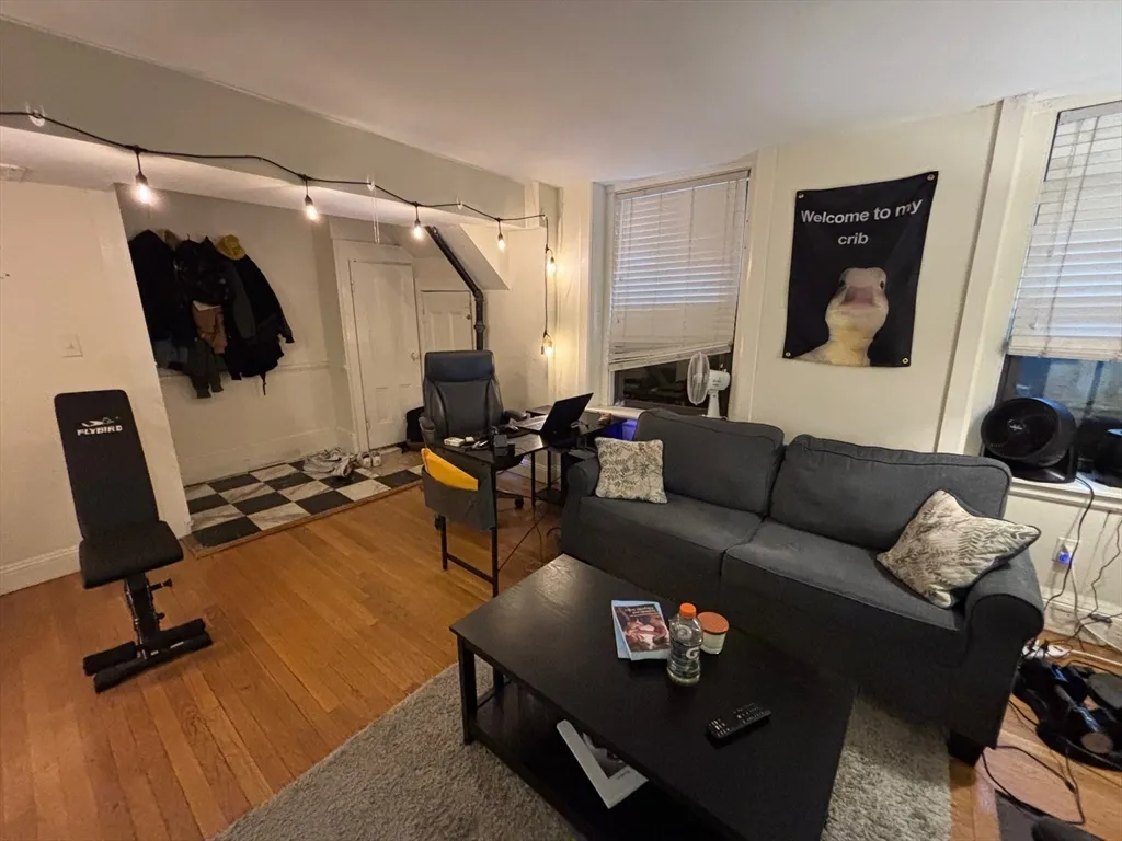 56 River St, Beacon Hill