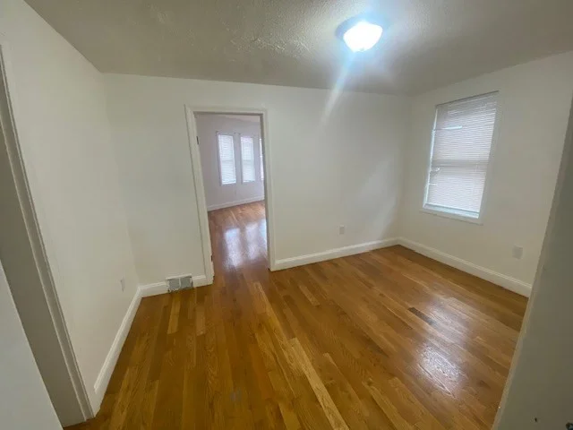 176 Ferry St, Everett