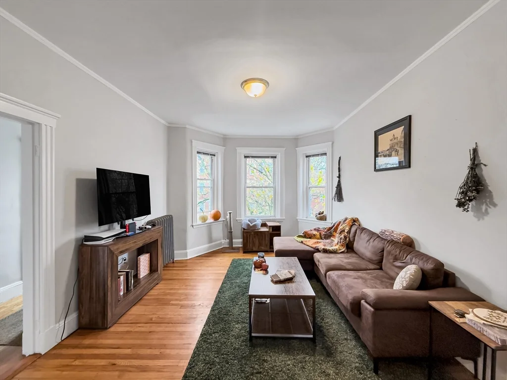 593 Centre St, Jamaica Plain