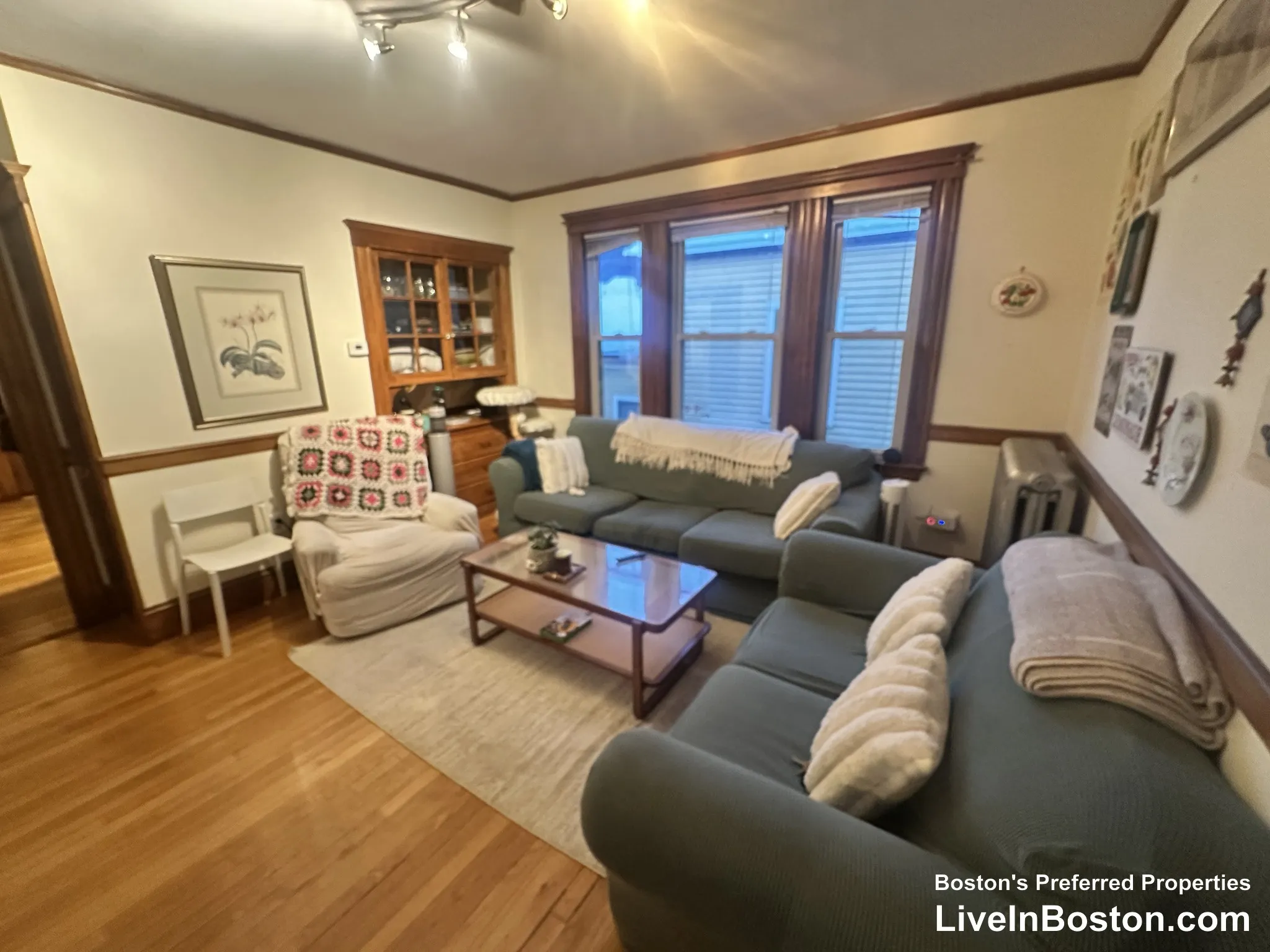33 Iroquois St, Mission Hill