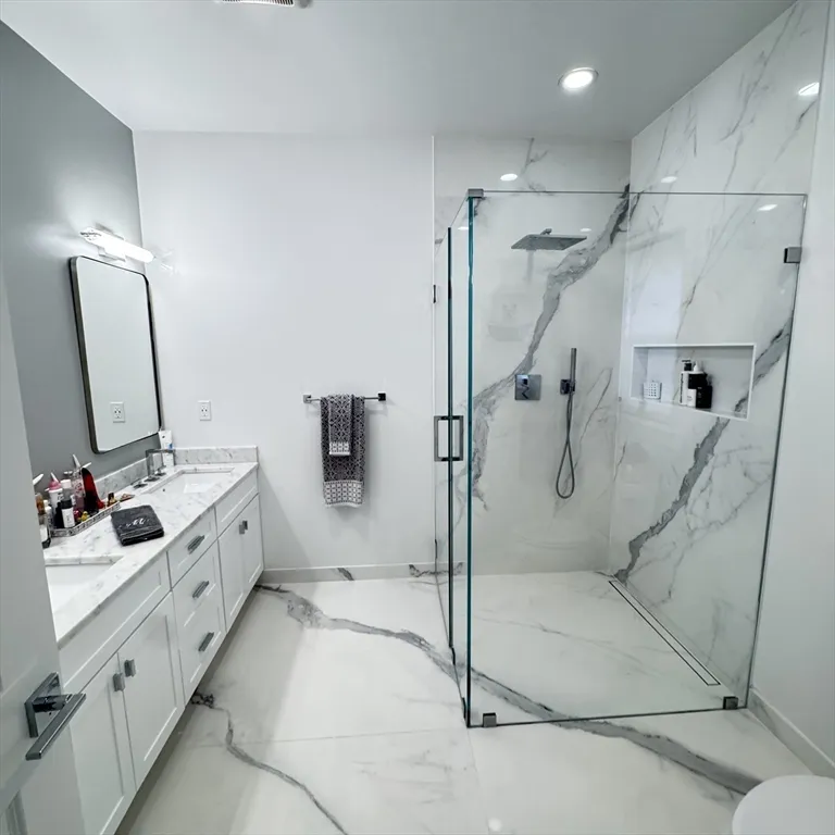 259 Oakwood Ave, Revere