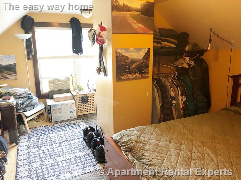 939 Broadway, Davis Square