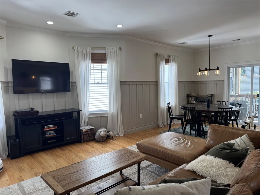 4 Maryland St, Dorchester