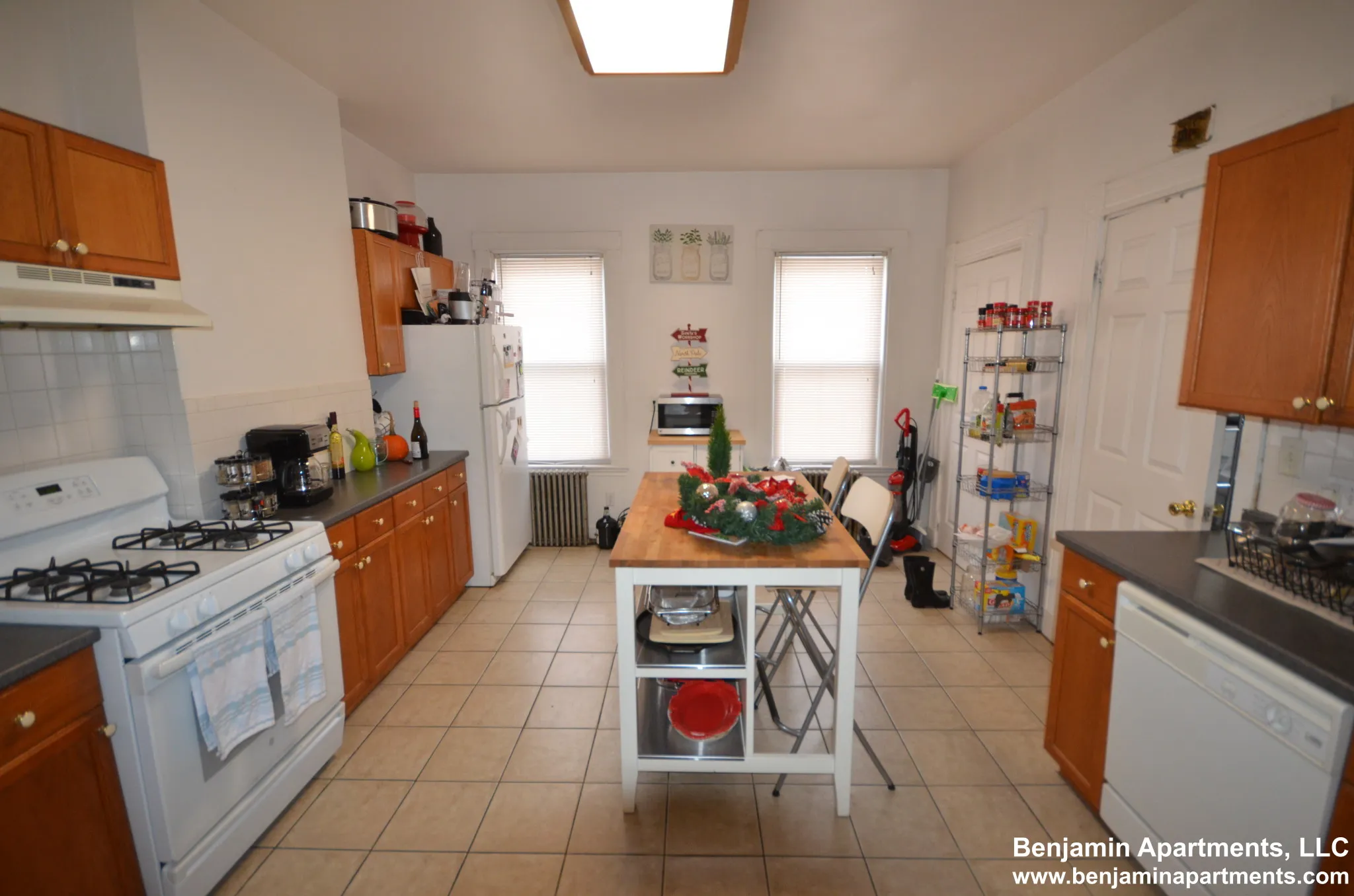 25 Pratt St, Allston