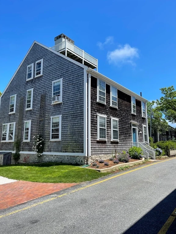 4 Traders Ln, Nantucket