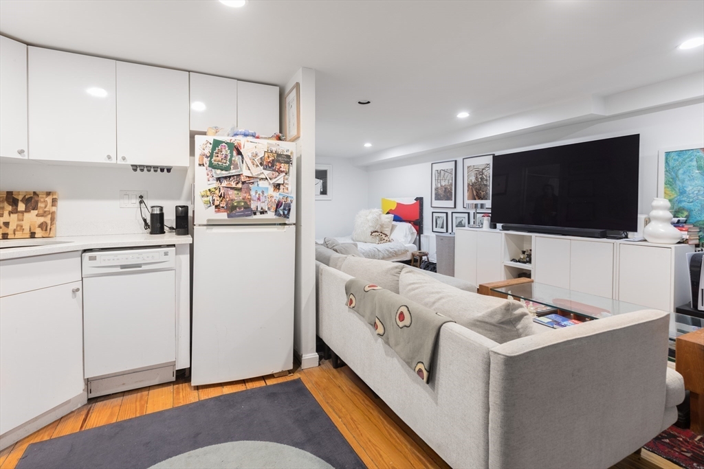 94 Appleton St, South End