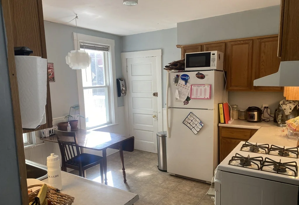 2 Imrie Rd, Allston