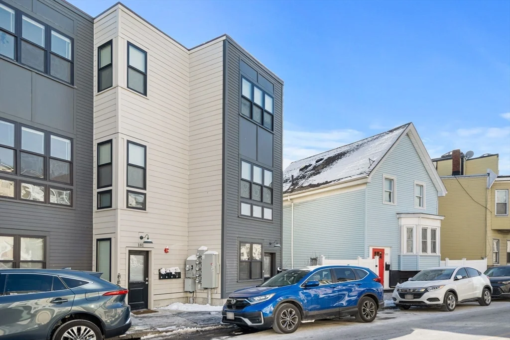 181 Bennington St, East Boston