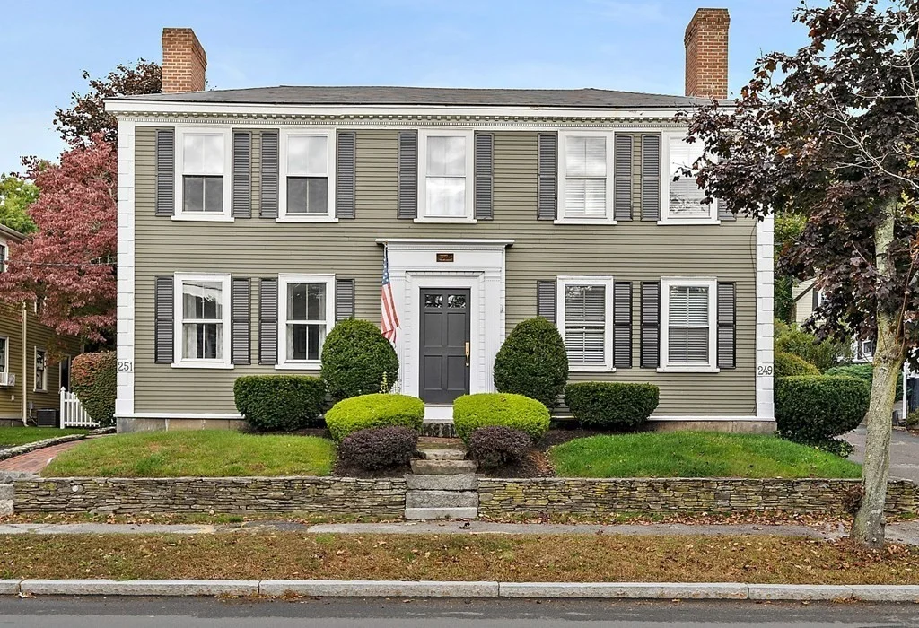 249 North St, Hingham Center