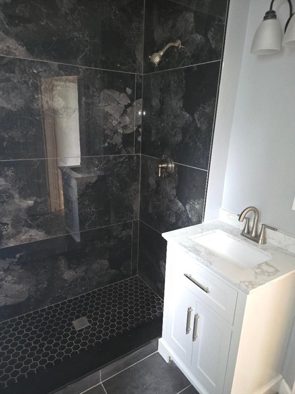 55 Rockland Av, Malden