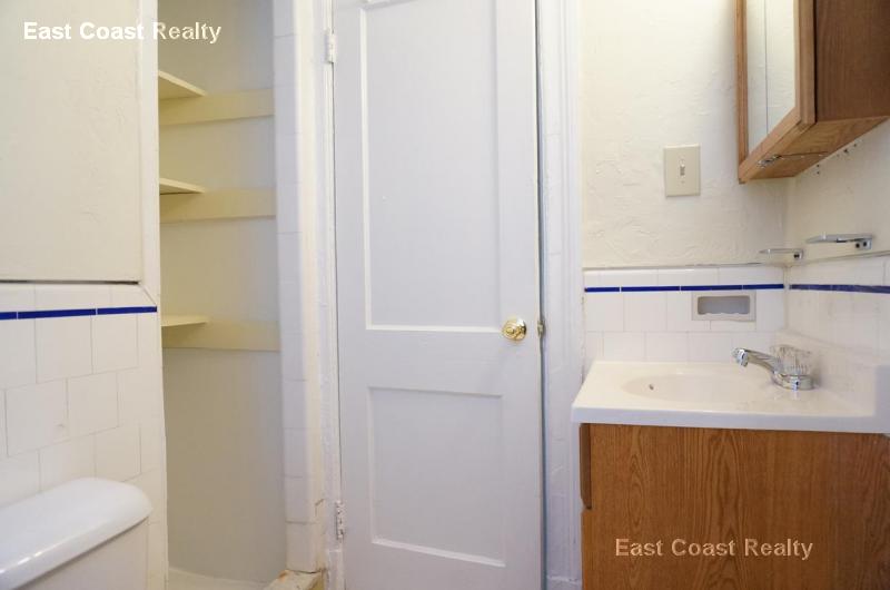 41 Chestnut Hill Ave, Brighton