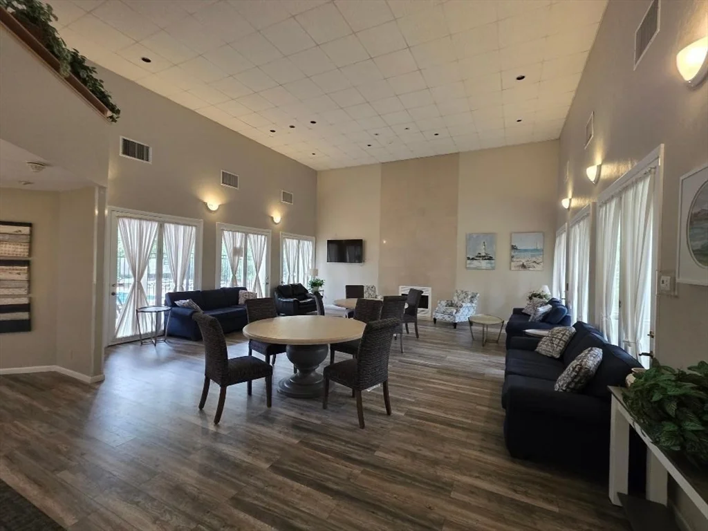 200 Falls Blvd, Quincy