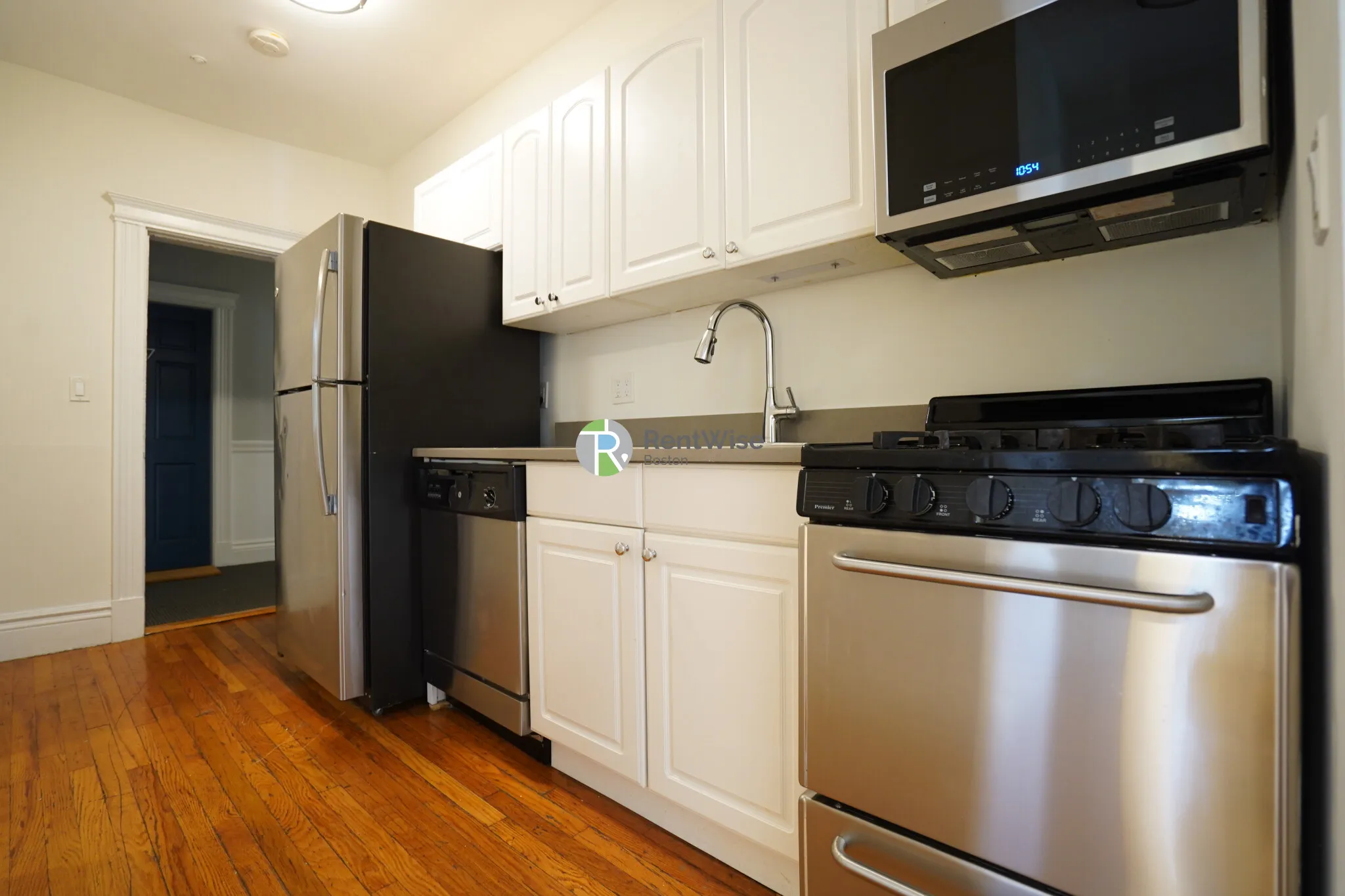 6 Camelot Ct, Brighton