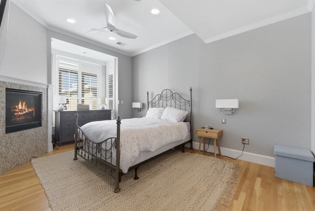 110 Bolton St, South Boston