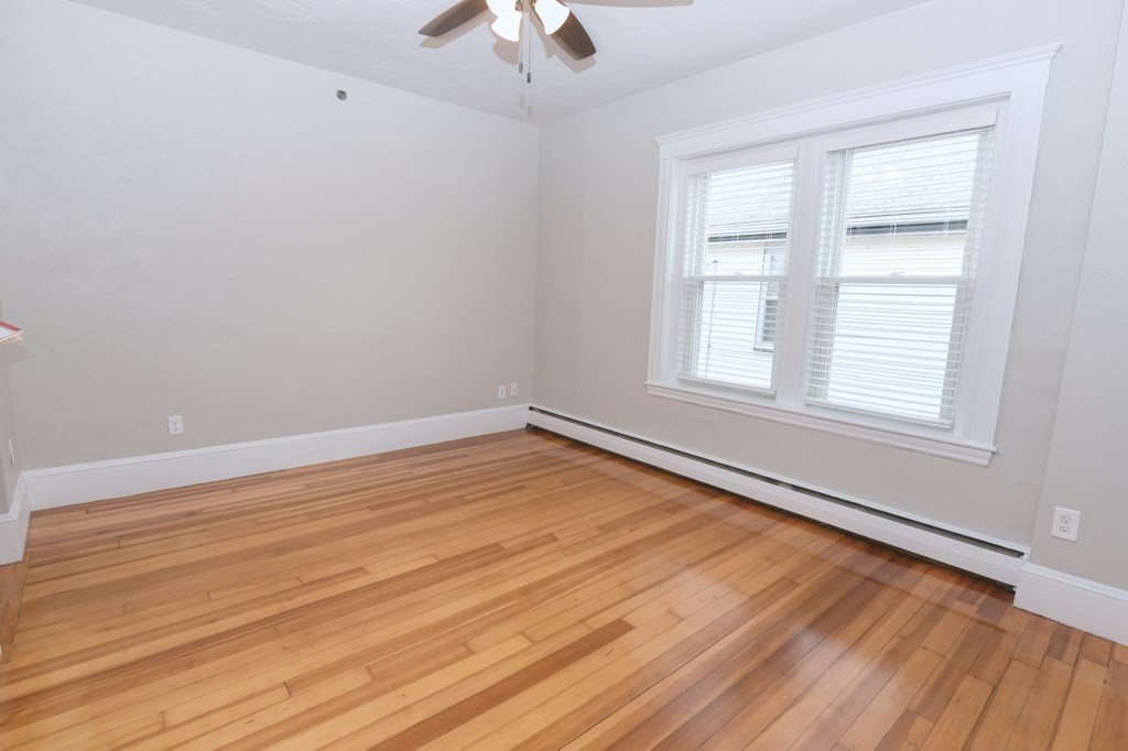 499 Medford St, Malden