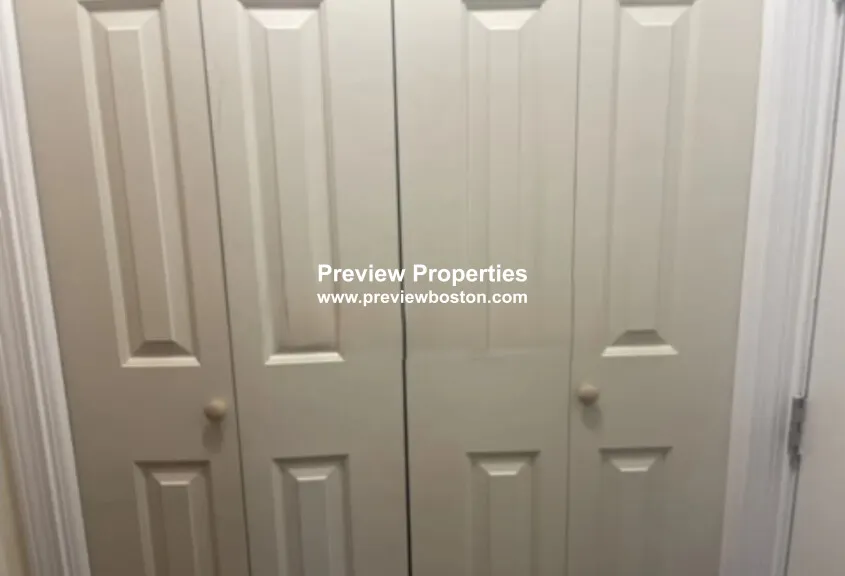 2018 Commonwealth Ave, Brighton